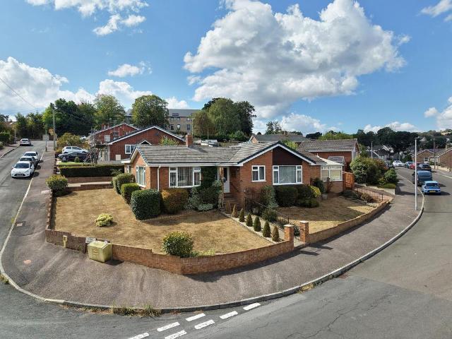 Bungalow for sale in Foxhayes, Watergate
