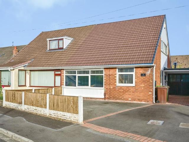Bungalow for sale in Waddicar, Sefton