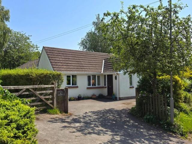 Bungalow for sale in St James, Shaftesbury