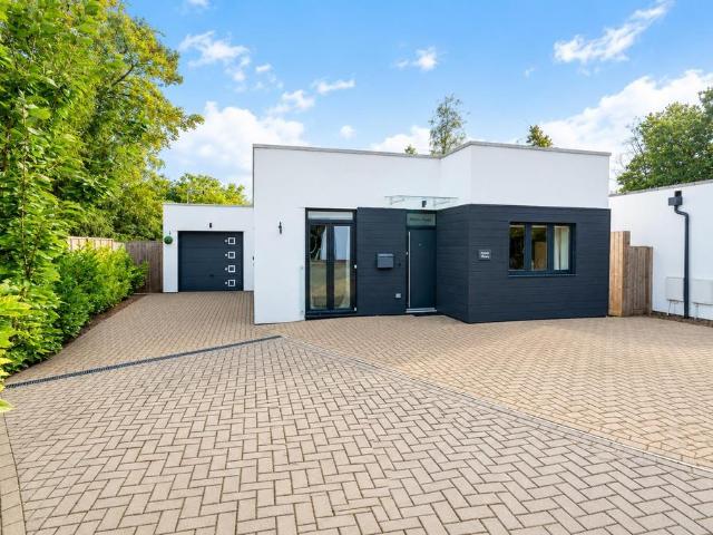 Bungalow for sale in Bovey Tracey, Teignbridge