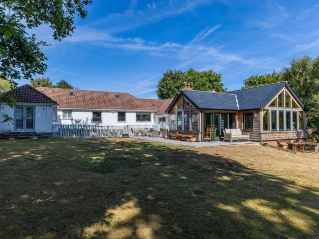 Bungalow for sale