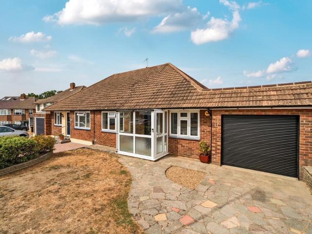 Bungalow for sale in Crofton, Greater London