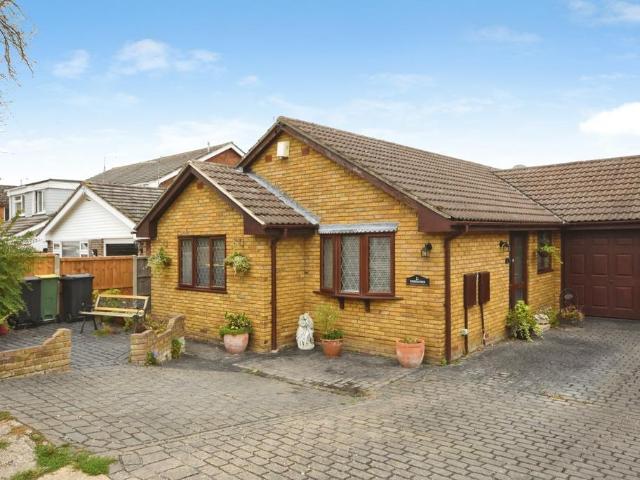 Bungalow for sale in Barling, Essex