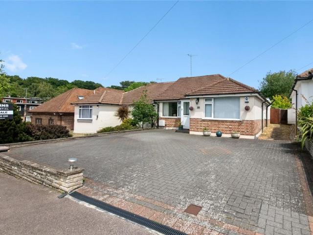 Bungalow for sale in Watford Rural, Batchworth