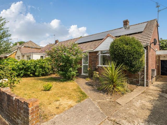 Bungalow for sale in The Maltings, Shaftesbury