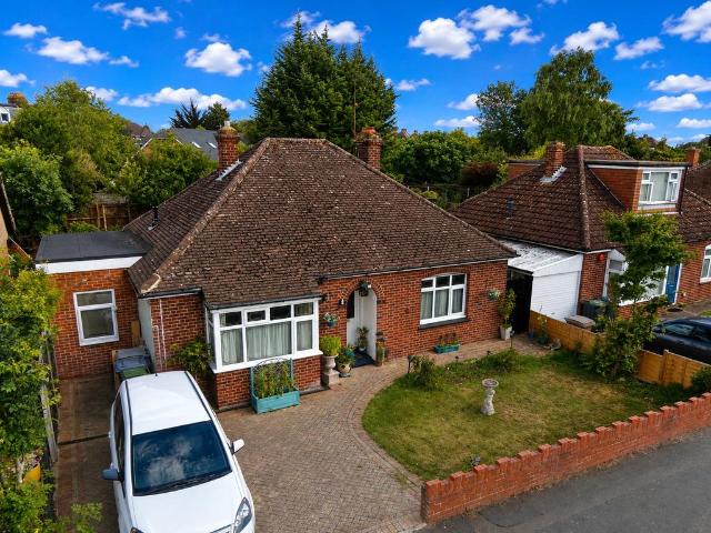 Bungalow for sale in Warden Hill, Luton