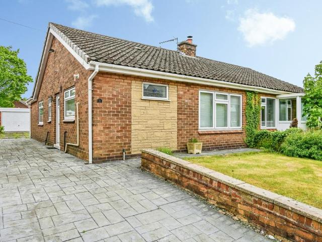 Bungalow for sale in Digmoor, Roby Mill