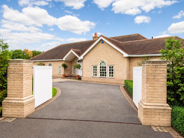 Bungalow for sale in Godmanchester, Huntingdonshire