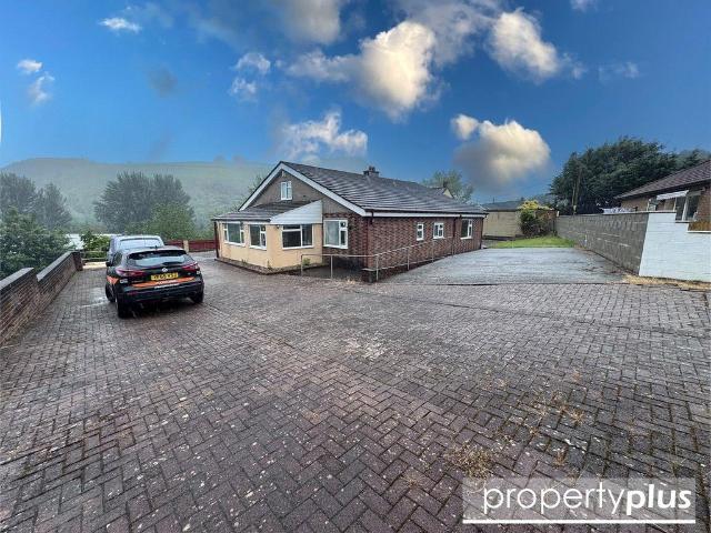Bungalow for sale in Wattstown, Wales