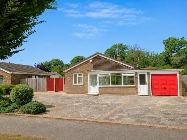 Bungalow for sale in Dale Hill, Essex