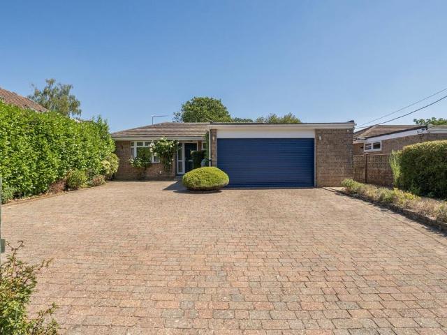 Bungalow for sale in Helford, Hampshire