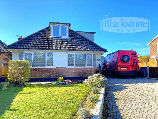 Bungalow for sale in Bear Cross