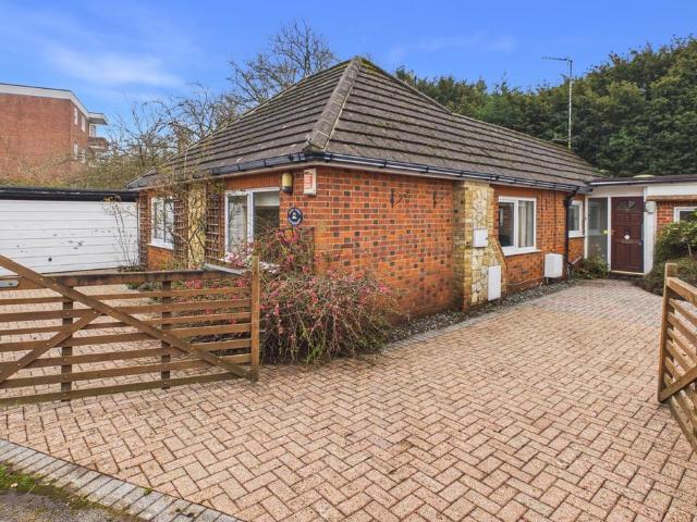Bungalow for sale in Gerrards Cross, Denham