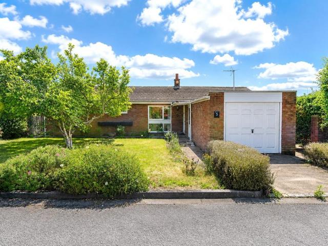 Bungalow for sale in Maulden, Bedfordshire