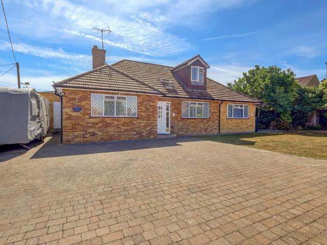Bungalow for sale in Penn Bottom, Buckinghamshire