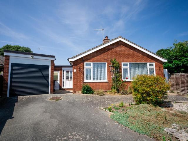 Bungalow for sale in Felixstowe, Eastbridge