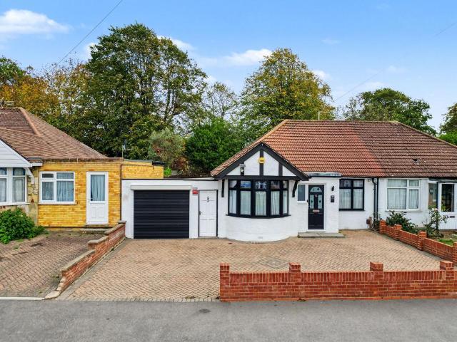 Bungalow for sale in London Borough of Enfield, Greater London