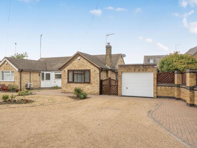 Bungalow for sale in Moulton
