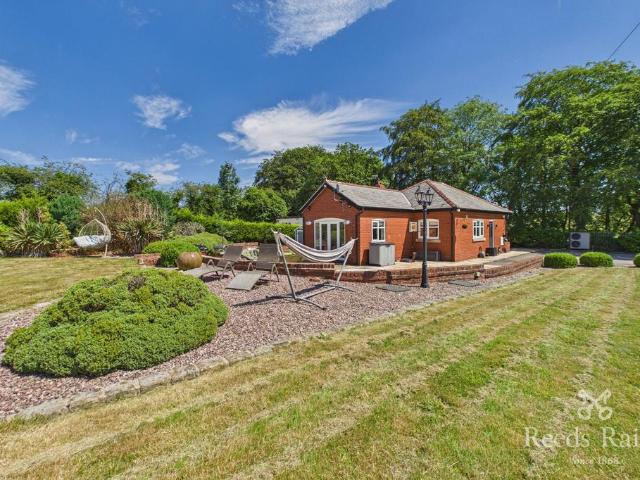 Bungalow for sale in Worthington, Wigan