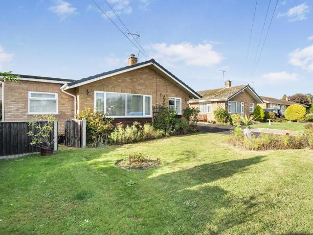 Bungalow for sale in Hoveton, North Norfolk