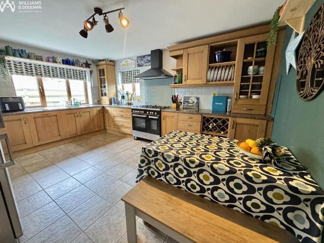 Bungalow for sale in Pentre Pella, Llaingoch