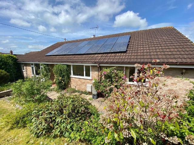 Bungalow for sale in Henfords Marsh, Warminster
