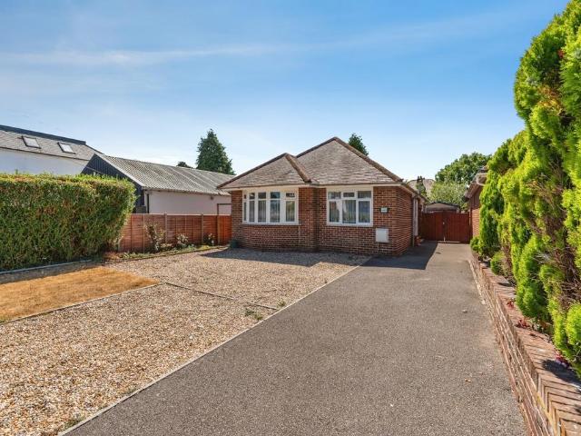 Bungalow for sale in Botany Bay, City Of Southampton
