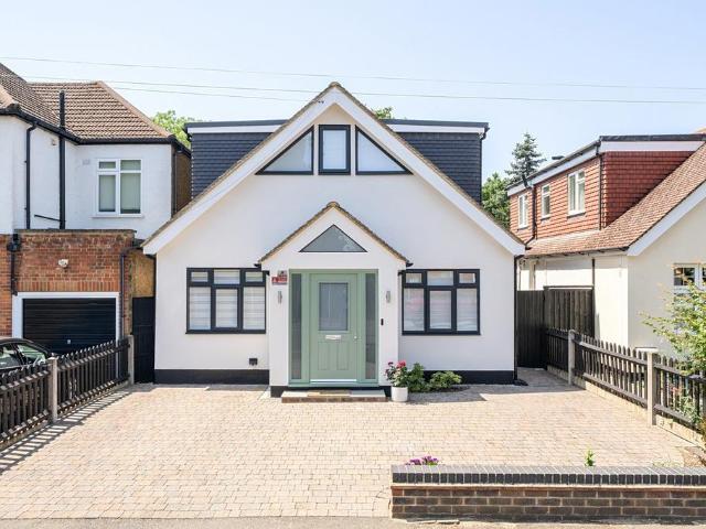 Bungalow for sale in Pinner, Greater London