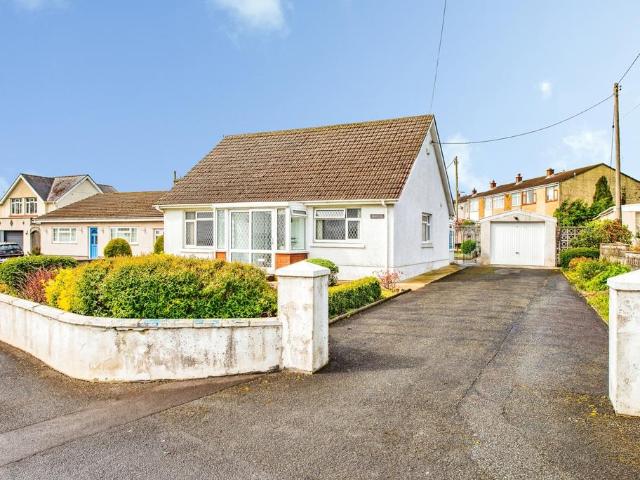Bungalow for sale in St Clears, Wales