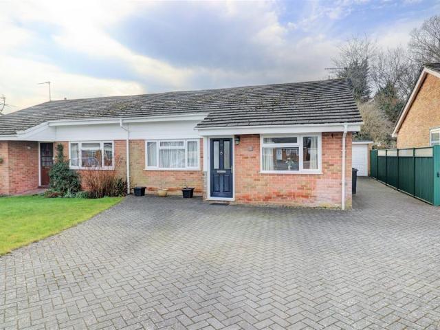 Bungalow for sale in Great Kingshill, Buckinghamshire