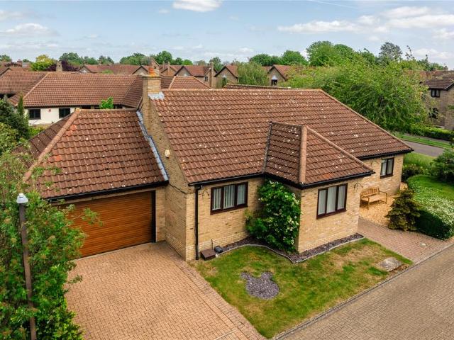 Bungalow for sale in Fenny Stratford, Milton Keynes
