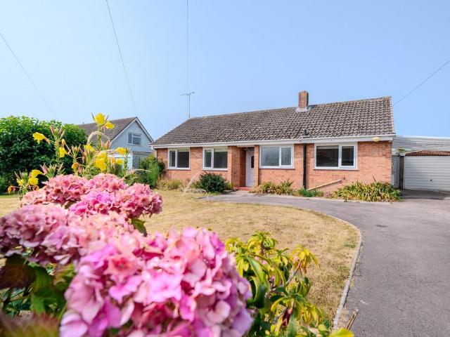 Bungalow for sale in Beachley, Bromsberrow Heath