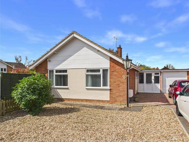Bungalow for sale in Chelmondiston, Suffolk