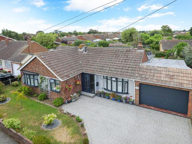 Bungalow for sale in Beltinge, The Bridge