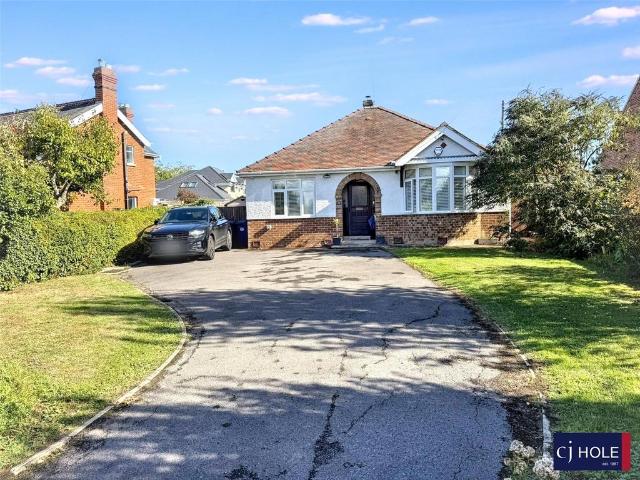 Bungalow for sale in Brookfield, Tewkesbury