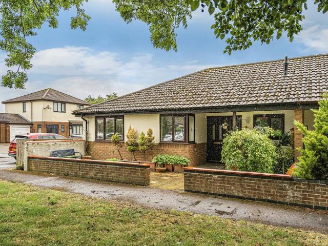 Bungalow for sale in Evershot, Oxfordshire
