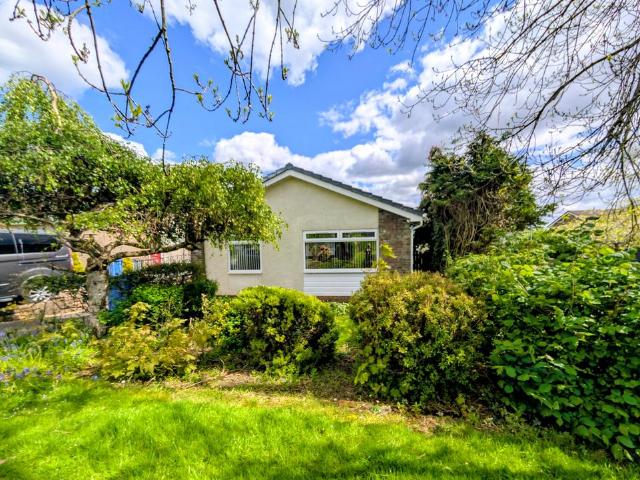 Bungalow for sale in Kilwinning, Scotland