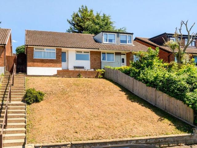 Bungalow for sale in Swanscombe and Greenhithe, Monks Orchard