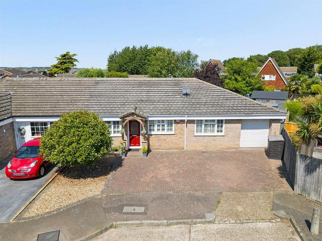 Bungalow for sale in Hamerton, Kent