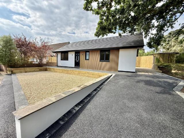 Bungalow for sale in Highcliffe