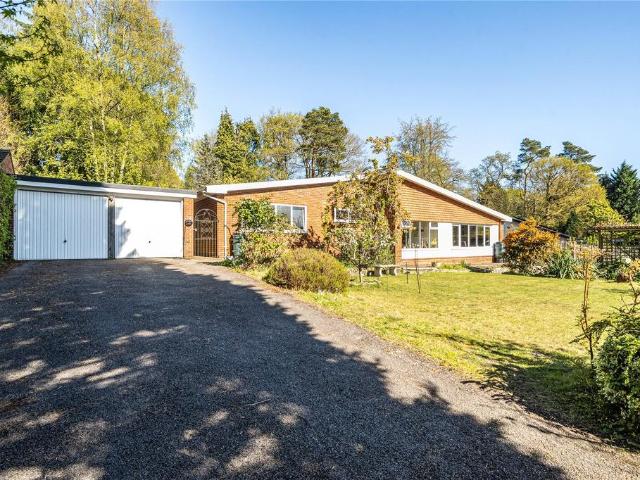 Bungalow for sale in Fole, Surrey