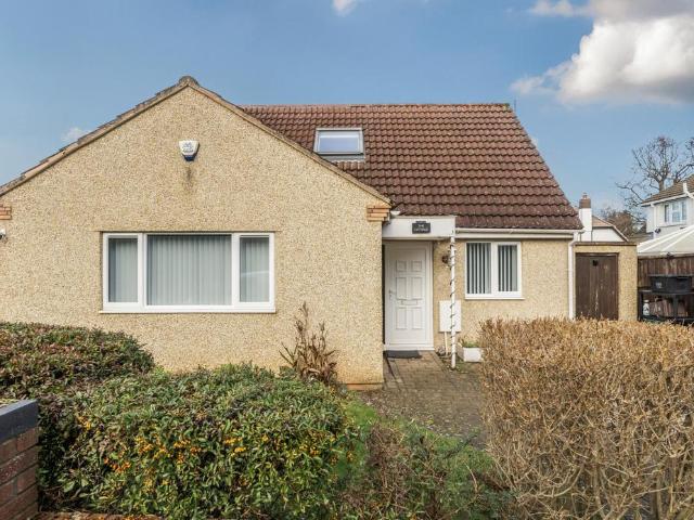 Bungalow for sale in Repton Grange, Feckenham