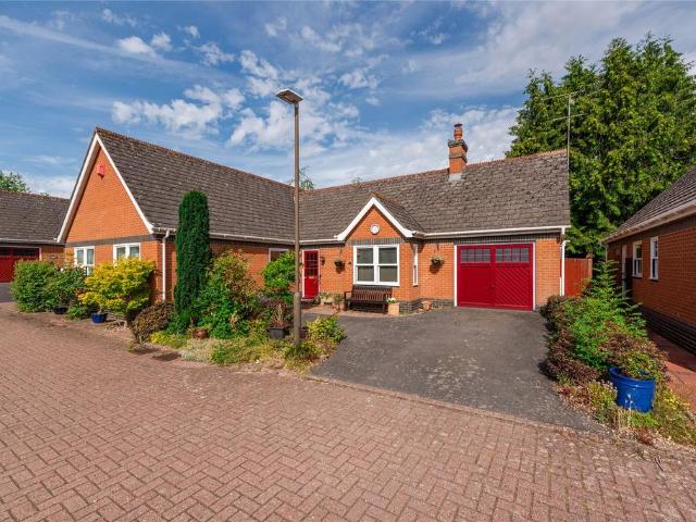 Bungalow for sale in Calverton End, Milton Keynes