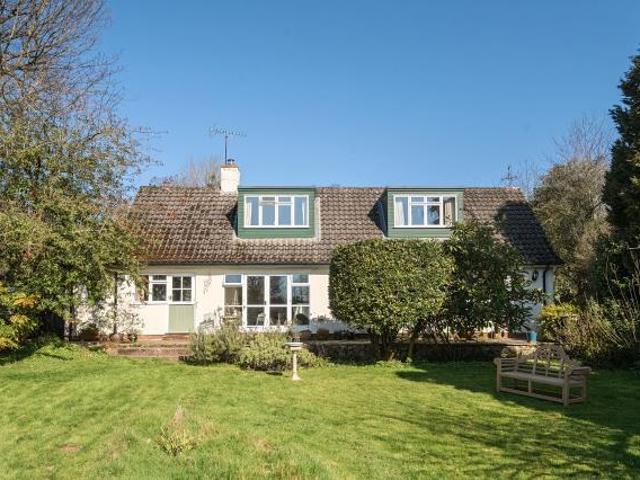 Bungalow for sale in King's Thorn