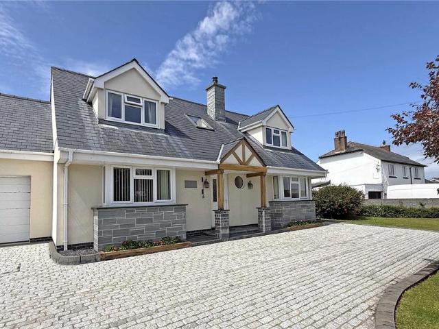 Bungalow for sale in Trearddur, Wales