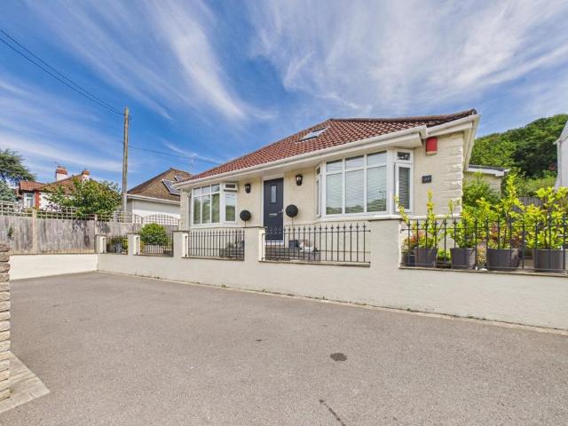 Bungalow for sale in East Clevedon, Clevedon