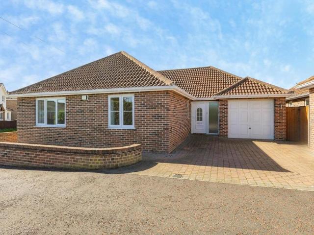 Bungalow for sale in Besthorpe, Breckland