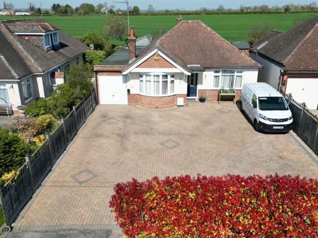 Bungalow for sale in Buckinghamshire
