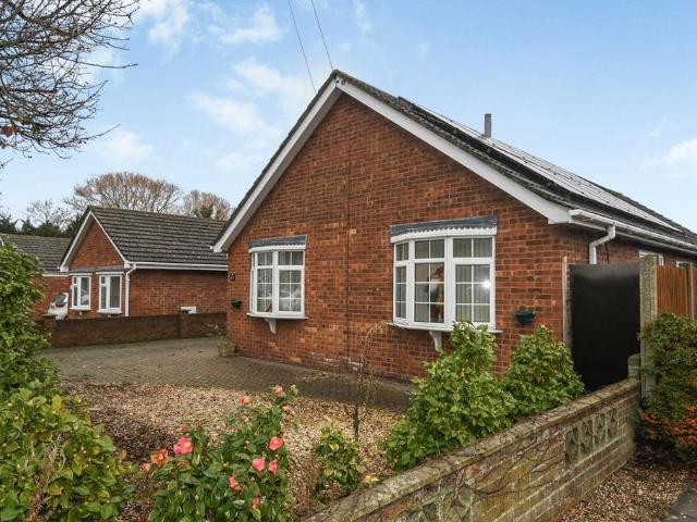 Bungalow for sale in Boultham, Brayford