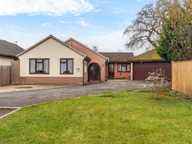 Bungalow for sale in Hayes, Colehill